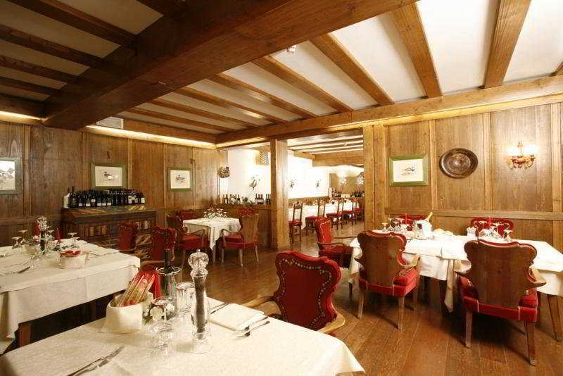 Hotel Lajadira & Spa Cortina dʼAmpezzo Extérieur photo